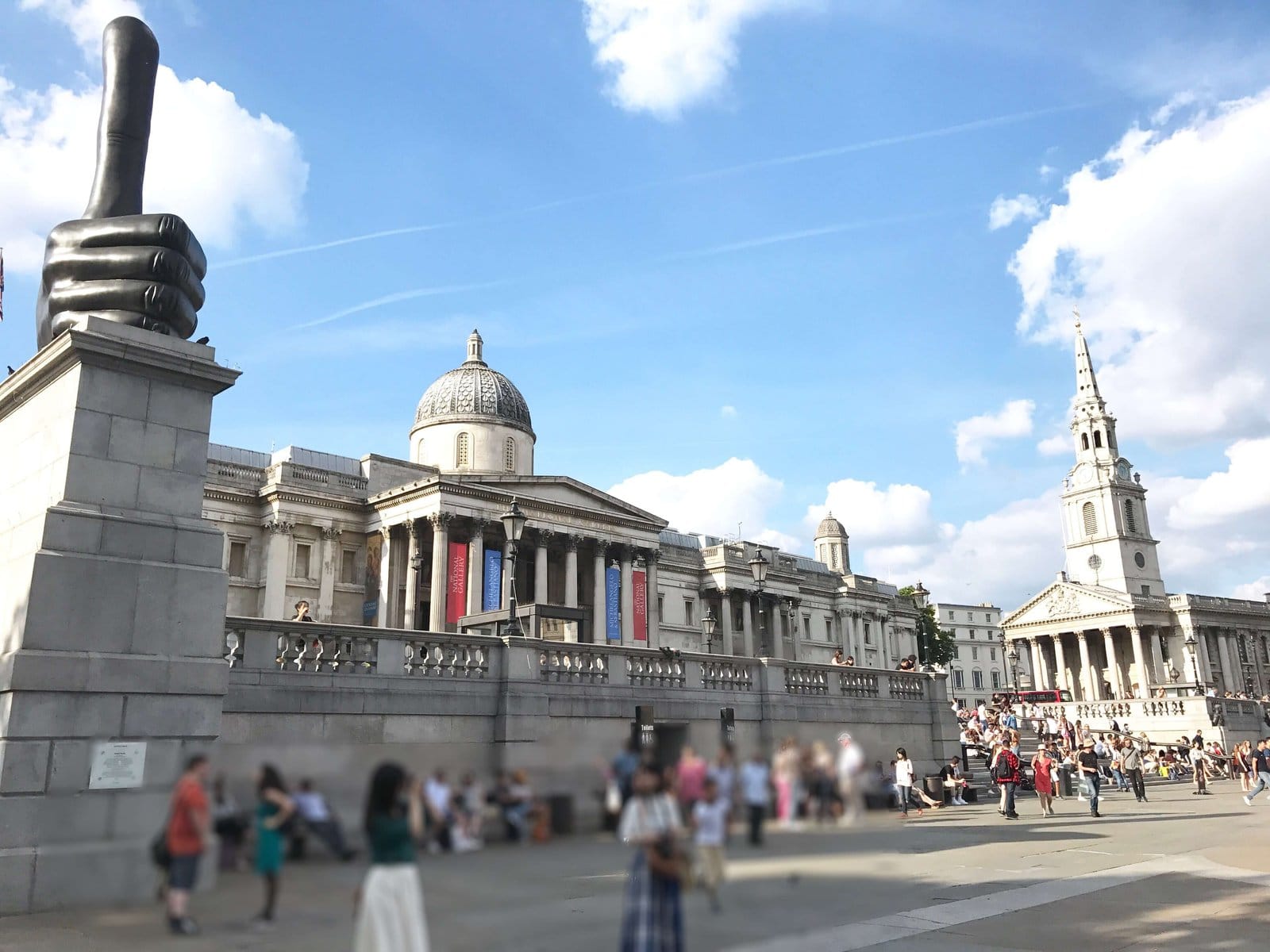 A Day in the Life of a London Tourist 19 National Gallery, London, tourists