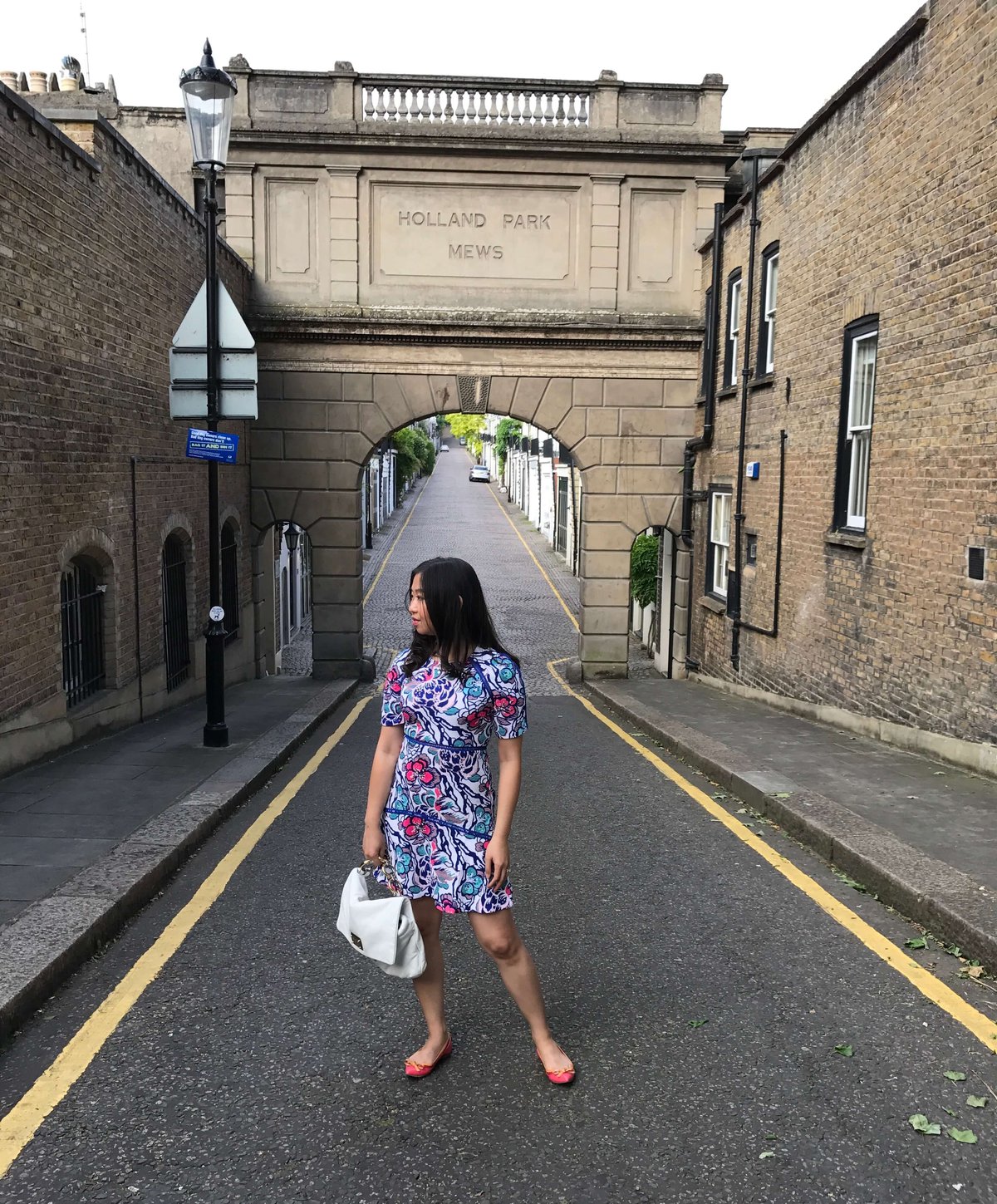A Sense of Calmness in the Hustles of London 2 Holland Park Mews, nearby, enroute
