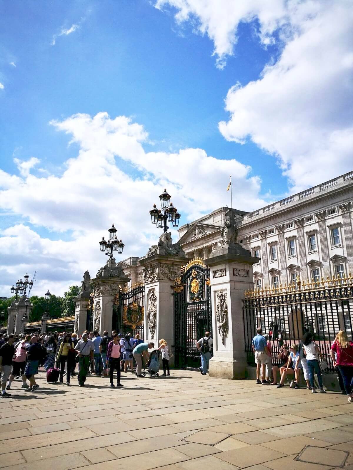 A Day in the Life of a London Tourist 2 Buckingham Palace, London, Tourist, London Day Trip