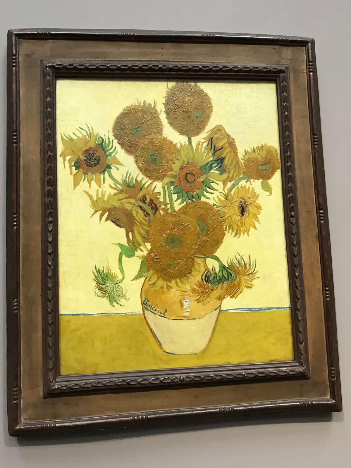 A Day in the Life of a London Tourist 22 National gallery, the Sunflower, Van Gogh, art